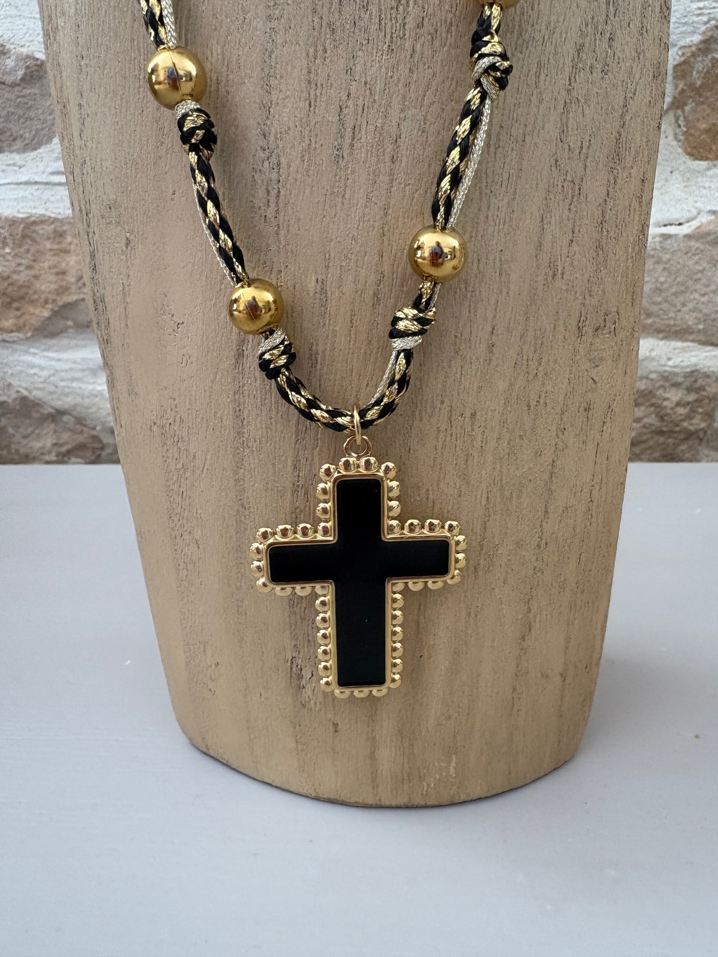 Collier croix